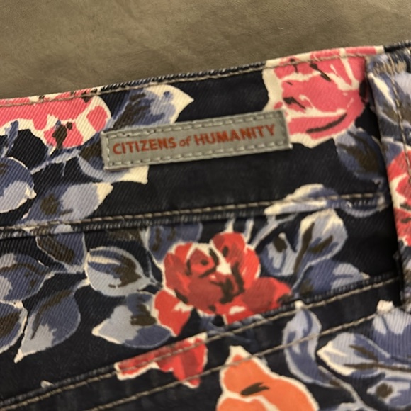 Citizens of Humanity denim floral shorts, size 27 - Picture 4 of 7